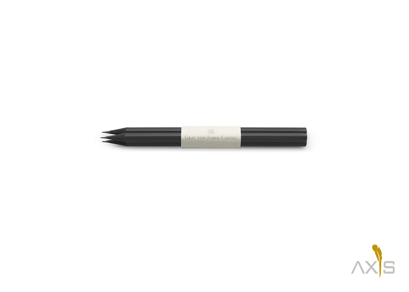Graf von Faber-Castell Drei banderolierte holzgefasste Bleistifte mit Tauchkappe, lang, Schwarz